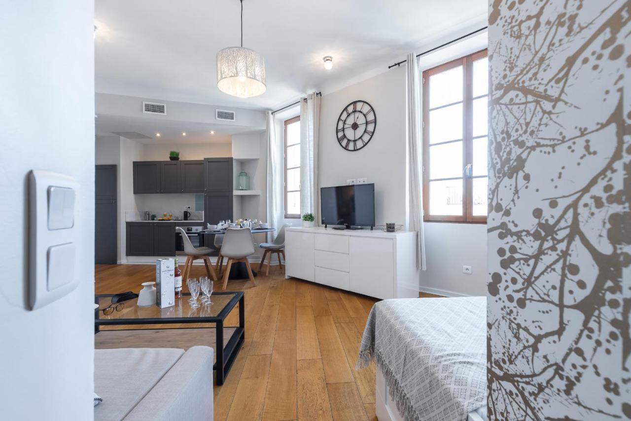 דירות ניס Gorgeous 1 Bdr With Gardens View In The Old Town מראה חיצוני תמונה